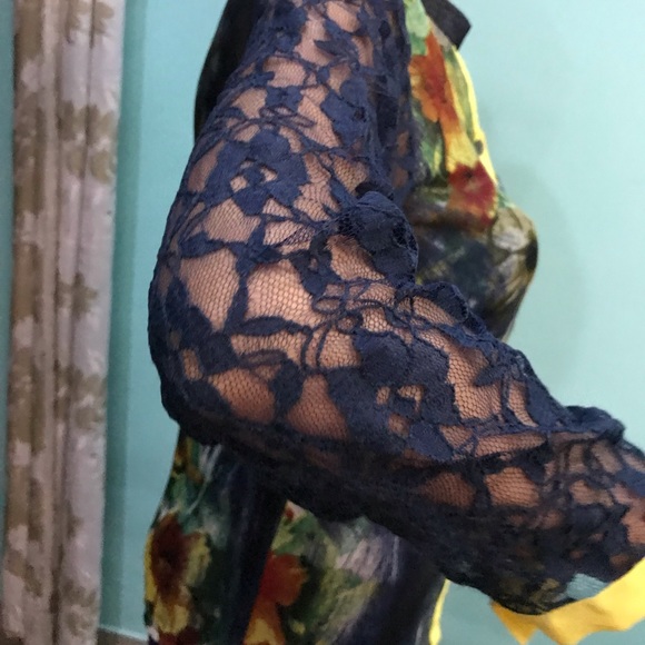 Floral Print Mesh Shirt - Picture 2 of 4